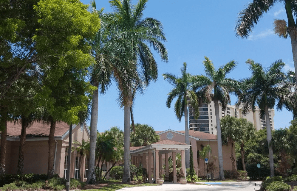 Savannah Court of the Palm Beaches